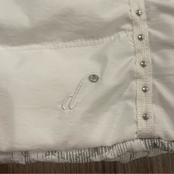 A Diamond In The Snow Puffer Vest Women’s Sz 6 Ivory Reversible Packable Ski - Picture 5 of 13